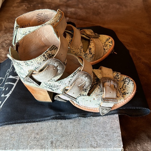 Freebird by Steven Shoes - Brand new free bird sandals